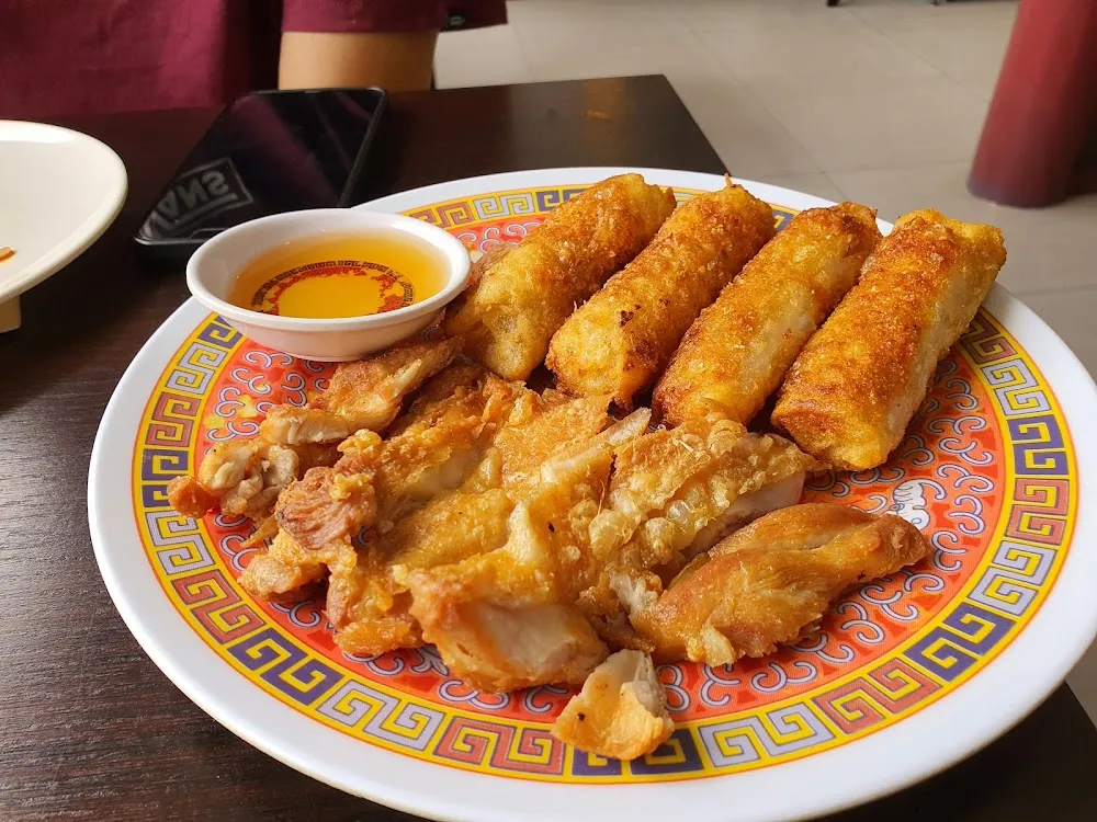 Nems Et Poulet Croustillant